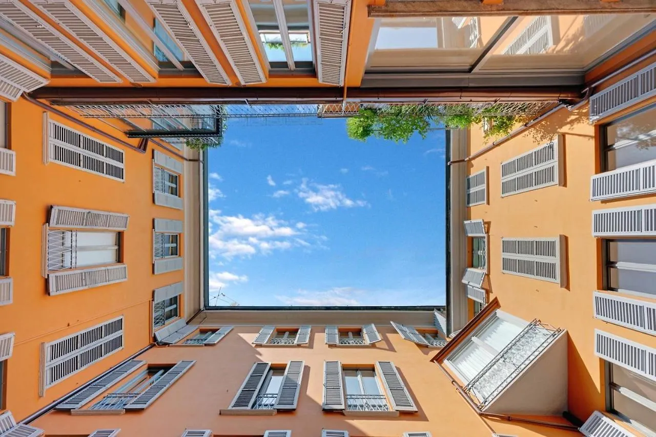 Апартаменты Montenapoleone Luxury Penthouse Милан