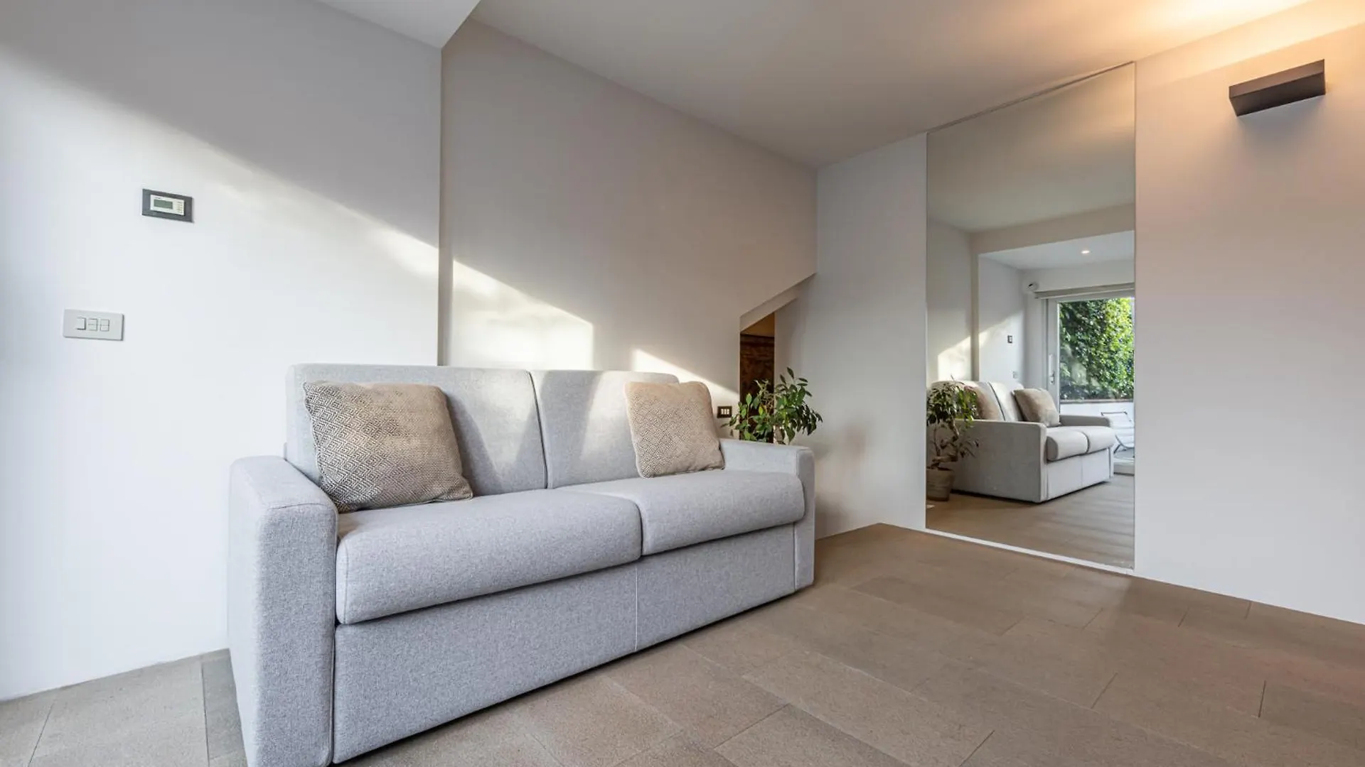 Апартаменты Montenapoleone Luxury Penthouse Милан Италия