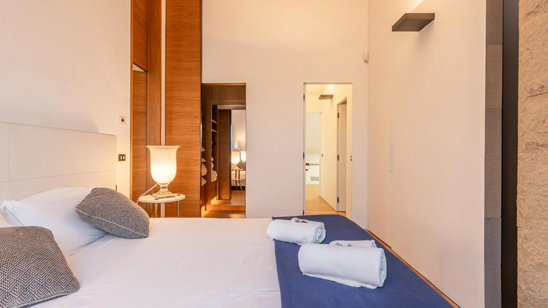 Апартаменты Montenapoleone Luxury Penthouse Милан
