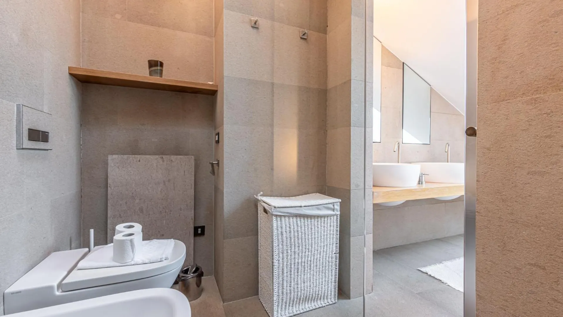 Апартаменты Montenapoleone Luxury Penthouse Милан